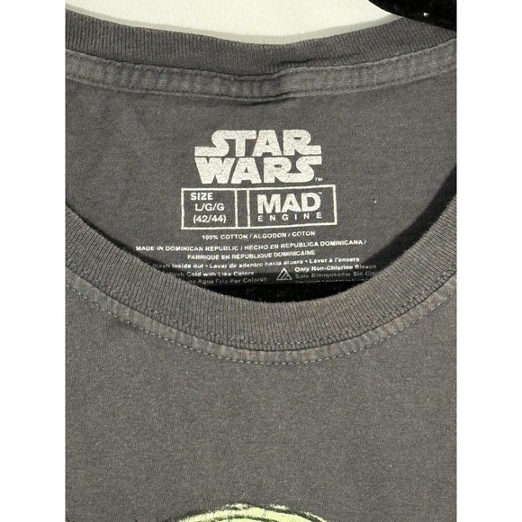 Baby Yoda The Child Grogu Star Wars Mandalorian Grey Men's T-Shirt Large - Picture 2 of 3